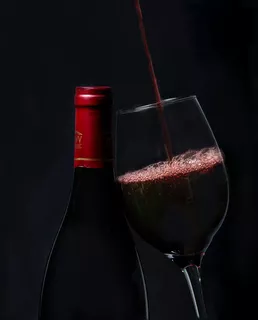 Medical Breakthrough Puts Red Wine Drinkers in Demand for Uric Acid Donations